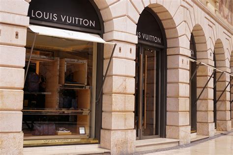 casa di louis vuitton|where does Louis Vuitton live.